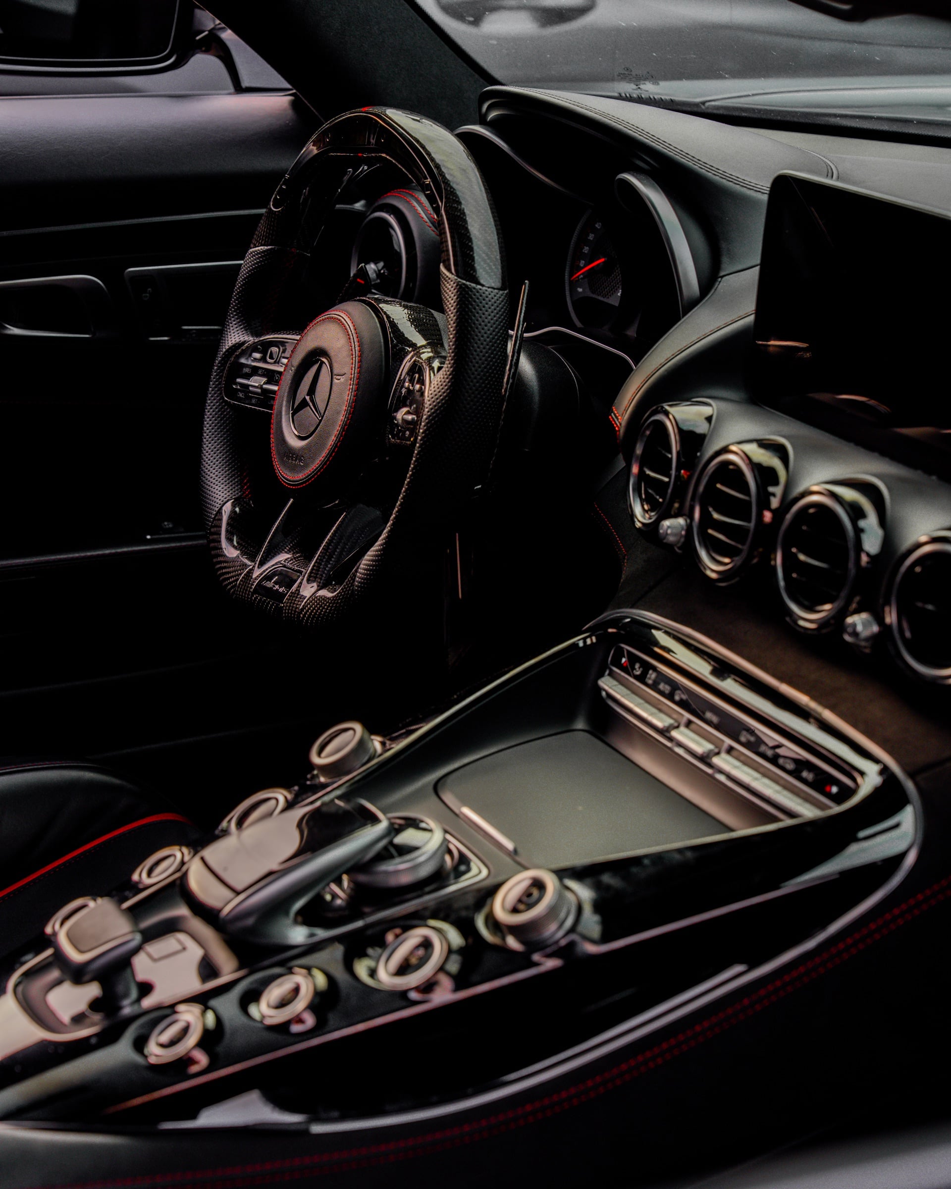 Mercedes-AMG GT cockpit, steering wheel and console detail
